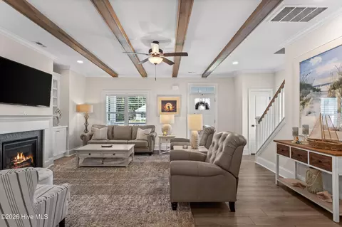 Living - 51 W Singing Ave, Hampstead, NC 28443 photo 3 of 5