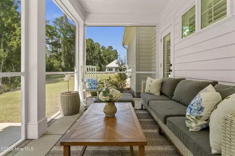 Exterior - 51 W Singing Ave, Hampstead, NC 28443 photo 5 of 7