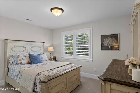 Bedroom - 51 W Singing Ave, Hampstead, NC 28443 photo 3 of 4
