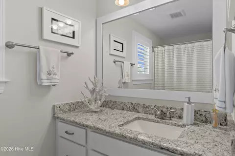 Bath - 51 W Singing Ave, Hampstead, NC 28443 photo 4 of 5
