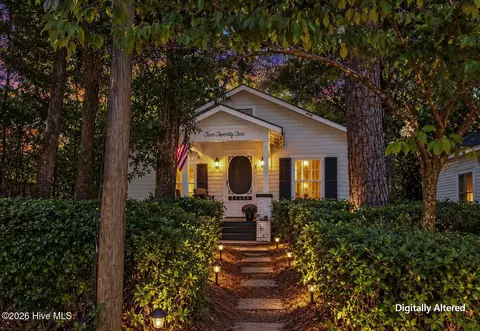 1822 Waddell St, Wilmington, NC 28401