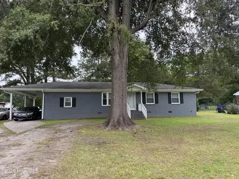 614 E Cockrell St, Nashville, NC 27856