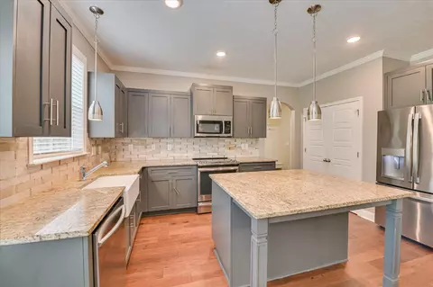 Kitchen - 108 Blazing Creek Ct, Evans, GA 30809 photo 3 of 4