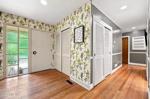 Entry Way - 402 E Vance St, Williamston, NC 27892 photo 2 of 5