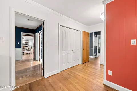 Entry Way - 402 E Vance St, Williamston, NC 27892 photo 5 of 5