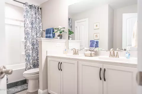 Bath - 124 Lark Dr, Pinehurst, NC 28374 photo 5 of 6