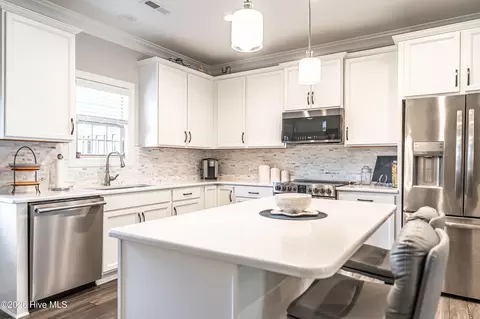 Kitchen - 124 Lark Dr, Pinehurst, NC 28374 photo 4 of 5