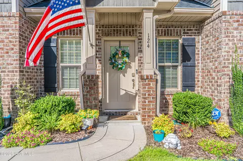Exterior - 124 Lark Dr, Pinehurst, NC 28374 photo 1 of 4