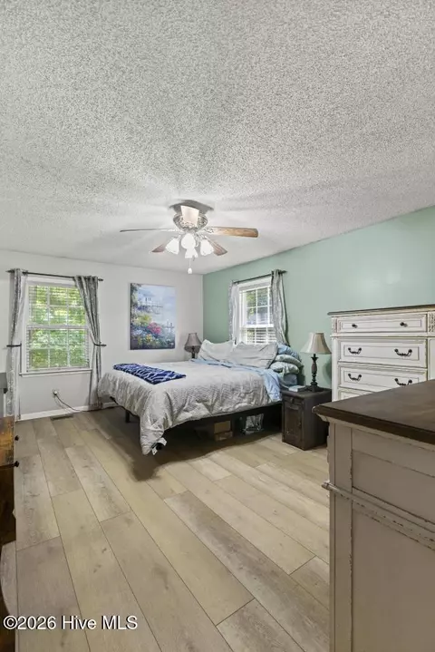 Bedroom - 509 Maize Ct, Hubert, NC 28539 photo 3 of 6