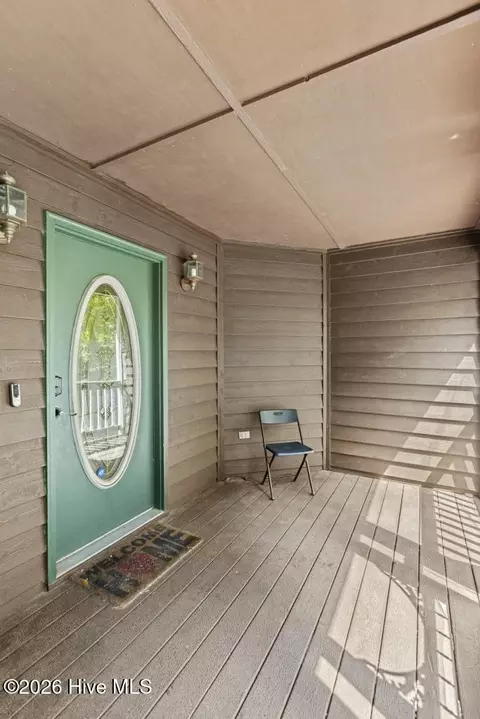 Exterior - 509 Maize Ct, Hubert, NC 28539 photo 2 of 6