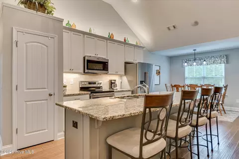 Kitchen - 207 Torrey Pine Trl, Evans, GA 30809 photo 4 of 5