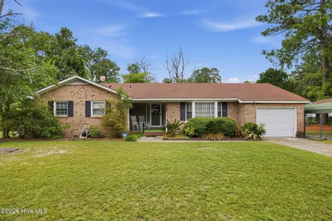 12621 Holly Ln, Laurinburg, NC 28352