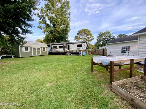 Exterior - 102 Donna Ct, Hubert, NC 28539 photo 8 of 10