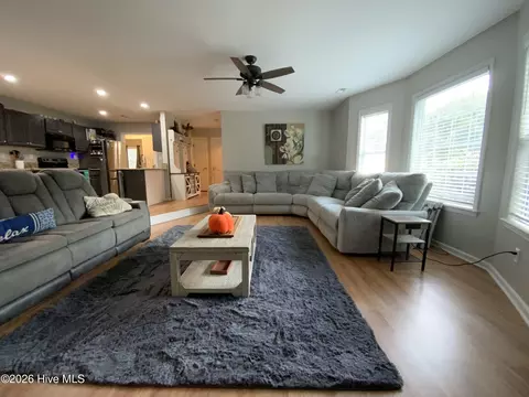 Living - 102 Donna Ct, Hubert, NC 28539 photo 1 of 3