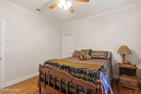 Bedroom - 129 Deepwater Dr, Stella, NC 28582 photo 5 of 8
