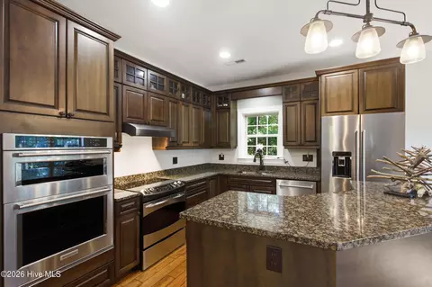 Kitchen - 129 Deepwater Dr, Stella, NC 28582 photo 7 of 8