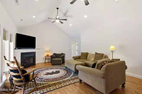 Living - 129 Deepwater Dr, Stella, NC 28582 photo 2 of 2