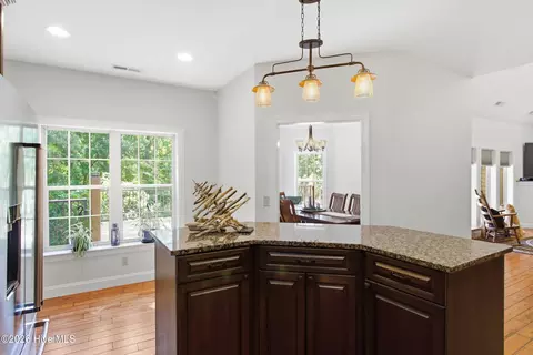 Kitchen - 129 Deepwater Dr, Stella, NC 28582 photo 4 of 8