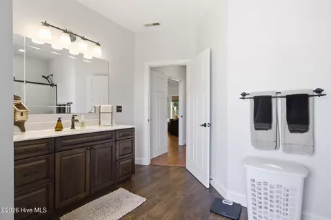 Bath - 129 Deepwater Dr, Stella, NC 28582 photo 3 of 4