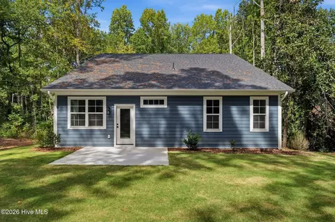 Exterior - 912 Thrush Dr, Vass, NC 28394 photo 5 of 9