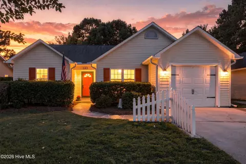 643 Lanvale Hills Cir, Leland, NC 28451