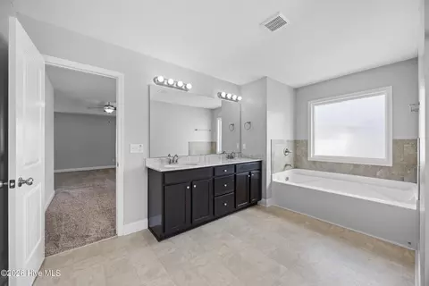 Entry Way - 310 Bear Run, Jacksonville, NC 28540 photo 13 of 13