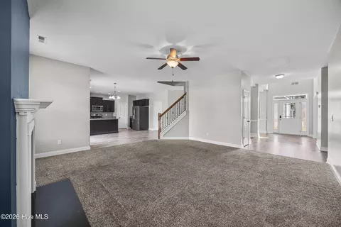 Living - 310 Bear Run, Jacksonville, NC 28540 photo 2 of 3