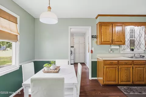 Dining - 152 Walnut St, Barnwell, SC 29812 photo 2 of 2