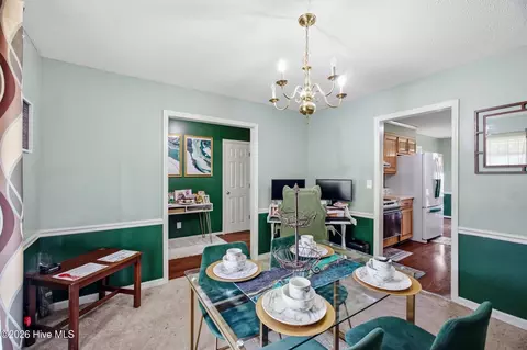 Dining - 152 Walnut St, Barnwell, SC 29812 photo 1 of 2