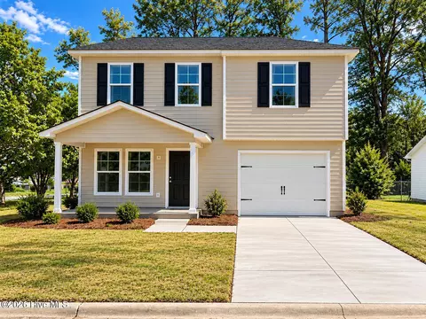 4364 Belcher St, Farmville, NC 27828
