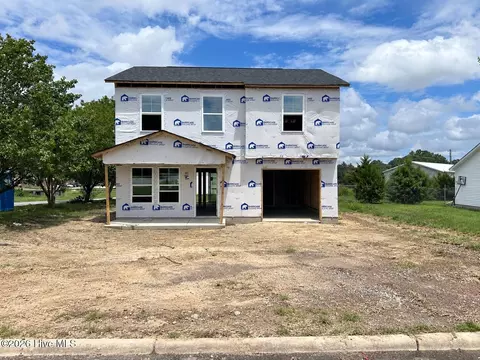 4364 Belcher St, Farmville, NC 27828