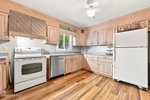 Kitchen - 159 Cherry St, Murphy, NC 28906 photo 2 of 3