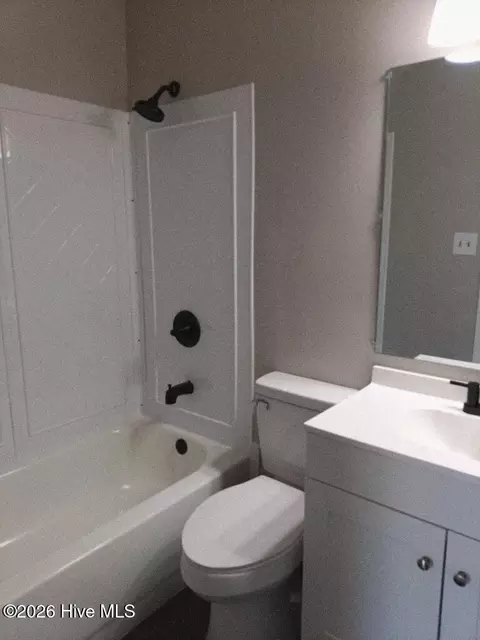 Bath - 109 Highview Dr, Martinez, GA 30907 photo 1 of 2