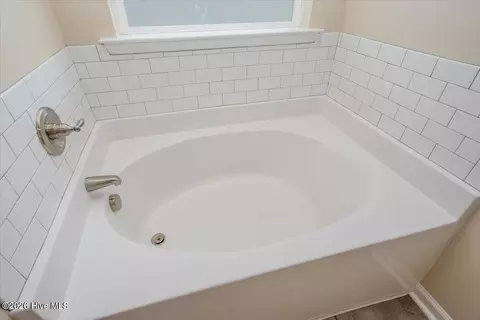 Bath - 2322 Malone Way, Evans, GA 30809 photo 5 of 9