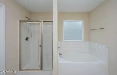 Bath - 2322 Malone Way, Evans, GA 30809 photo 4 of 9