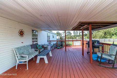 Exterior - 135 Bowden Rd, Mount Olive, NC 28365 photo 2 of 4