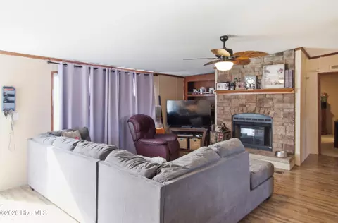 Living - 135 Bowden Rd, Mount Olive, NC 28365 photo 1 of 2