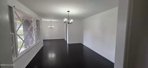 Living - 2423 Eagle Dr, Augusta, GA 30906 photo 1 of 2