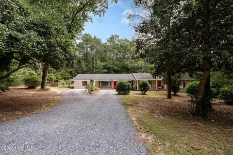 101 Boyd Ln, Southern Pines, NC 28387