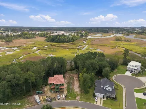 1608 Herons View Dr, Wilmington, NC 28401