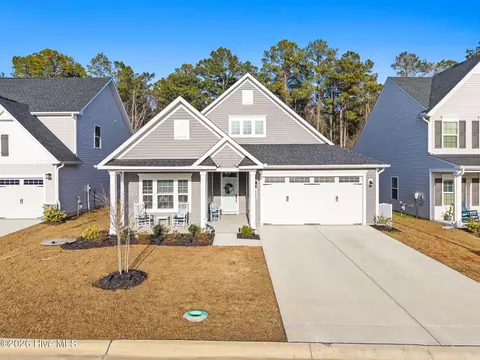 1222 Middle Crest Dr NE, Bolivia, NC 28422