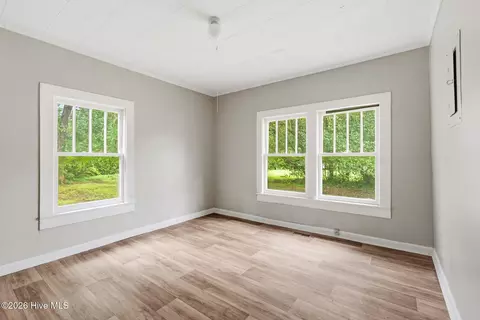 Bedroom - 309 Pine St, Hamlet, NC 28345 photo 1 of 2