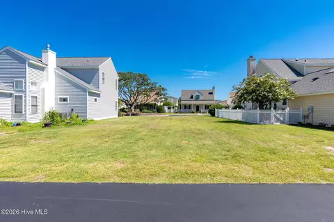 108 Macgregor Dr, Beaufort, NC 28516