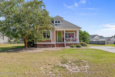 208 Stillwater Creek Dr, Goldsboro, NC 27534