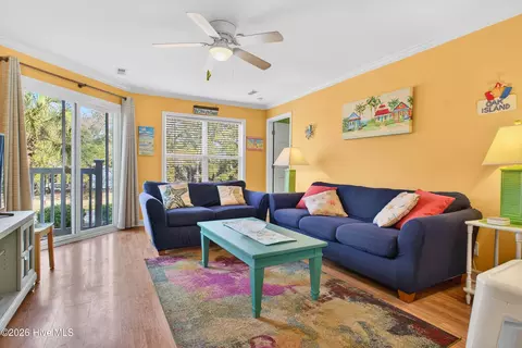 105 SE 58th St #8102, Oak Island, NC 28465