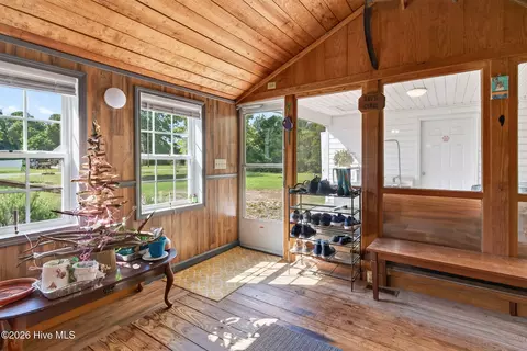 Entry Way - 100 Morrison Dr, Smithfield, NC 27577 photo 1 of 2
