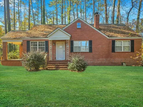 Exterior - 819 Hillcrest Dr, Thomson, GA 30824 photo 2 of 14