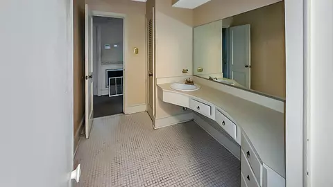 Bath - 819 Hillcrest Dr, Thomson, GA 30824 photo 5 of 5