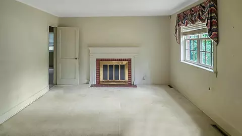 Living - 819 Hillcrest Dr, Thomson, GA 30824 photo 1 of 7
