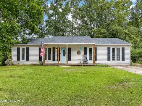 122 Mill Pond Rd, Jacksonville, NC 28546